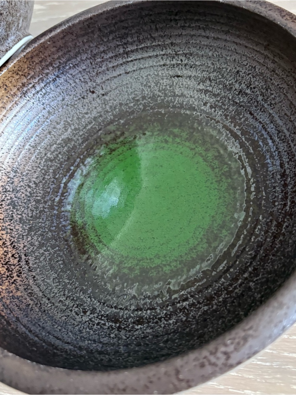 Japanese Stoneware Ceramic Wide Shallow Bowl Set - Picture 3 of 15